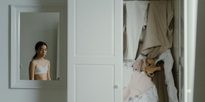 예쁜 쓰레기, 정리하기, 정리안된 옷장